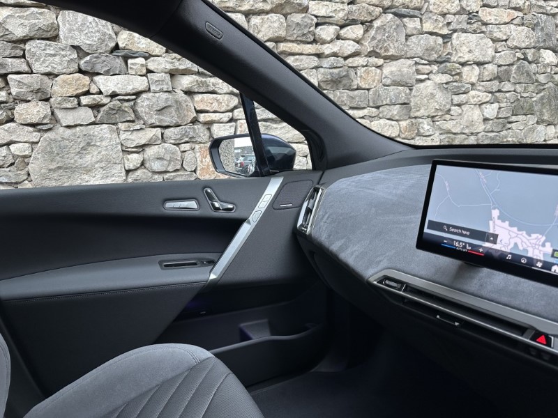 2025 (75) BMW iX 300kW xDrive45 M Sport 101kWh 5dr Auto 4876372