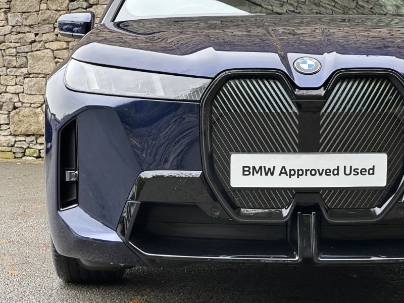 2025 (75) BMW iX 300kW xDrive45 M Sport 101kWh 5dr Auto 4876416