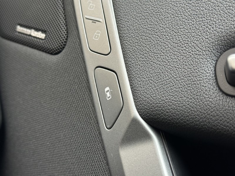 2025 (75) BMW iX 300kW xDrive45 M Sport 101kWh 5dr Auto 4876376