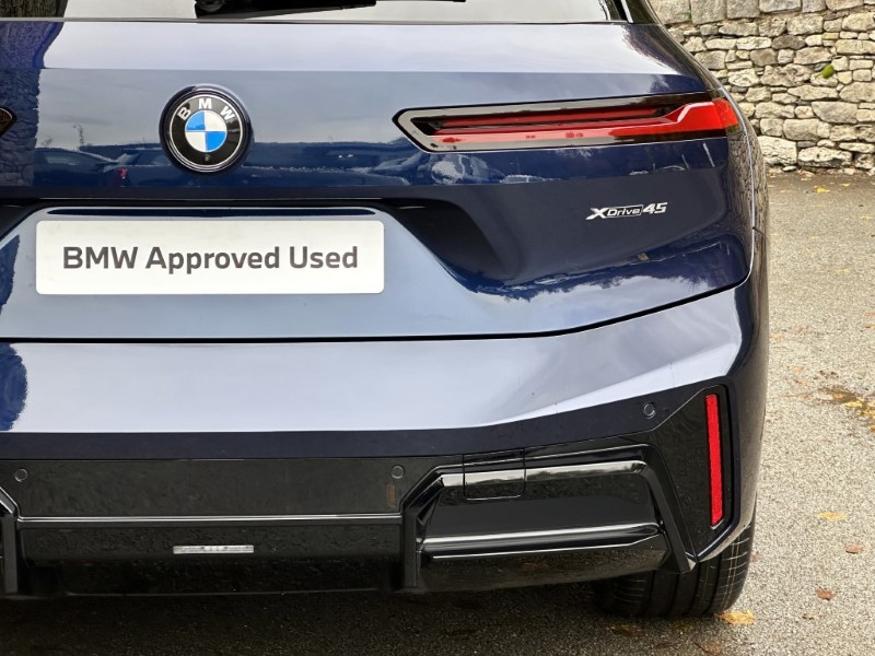 2025 (75) BMW iX 300kW xDrive45 M Sport 101kWh 5dr Auto 4876420