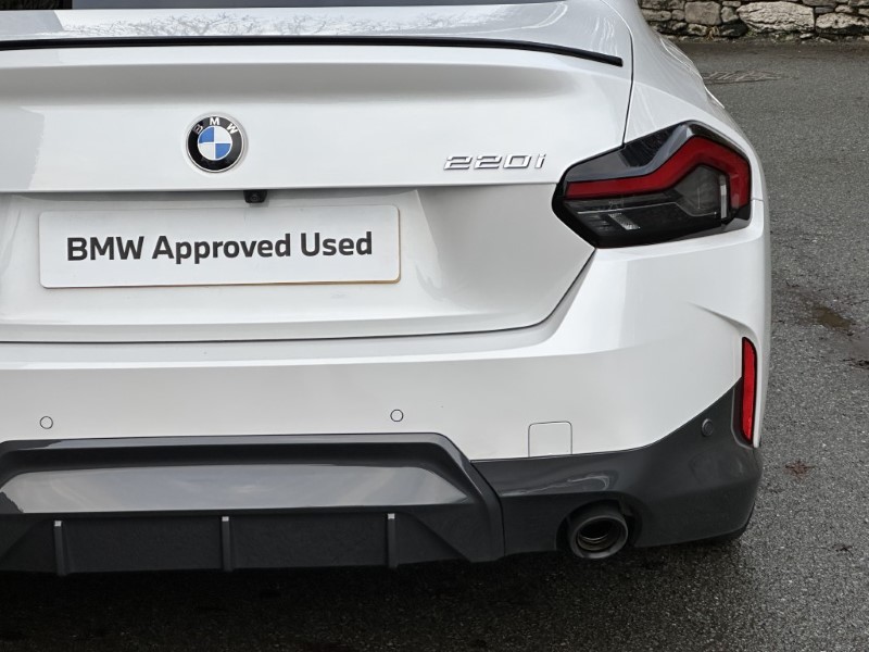 2022 (71) BMW 2 SERIES 220i M Sport 2dr Coupe 4883249