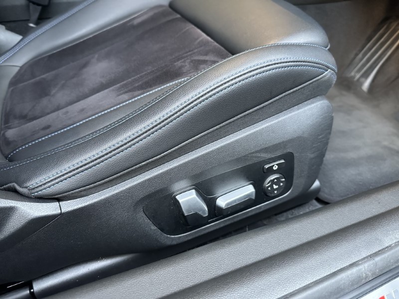 2022 (71) BMW 2 SERIES 220i M Sport 2dr Coupe 4883253