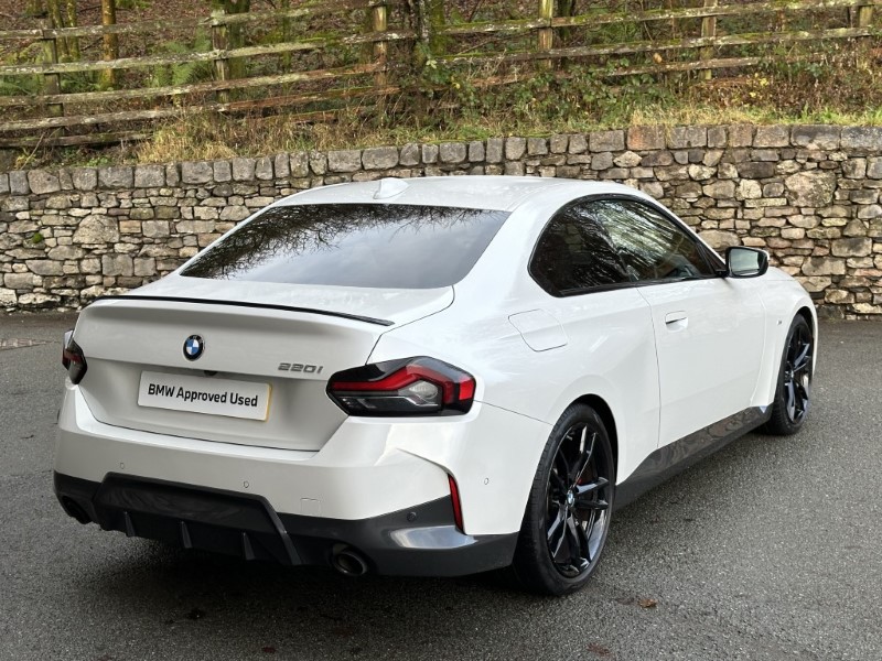 2022 (71) BMW 2 SERIES 220i M Sport 2dr Coupe 4883318