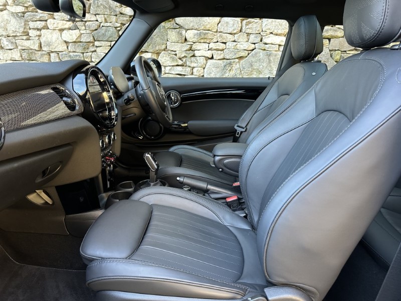 2024 (73) MINI HATCHBACK 1.5 Cooper Exclusive 3dr 4885734