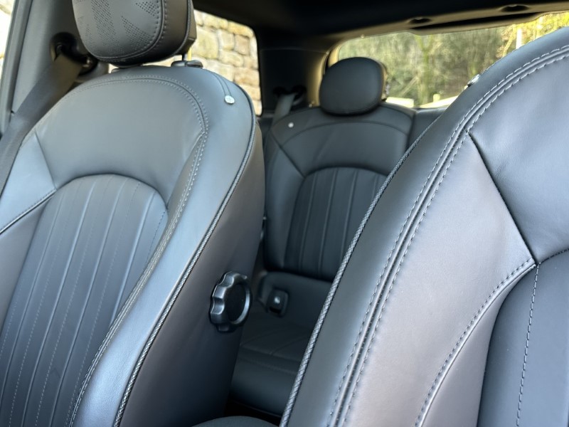 2024 (73) MINI HATCHBACK 1.5 Cooper Exclusive 3dr 4885739