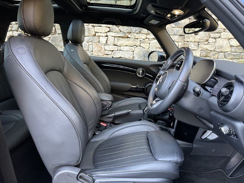 2024 (73) MINI HATCHBACK 1.5 Cooper Exclusive 3dr 4885711