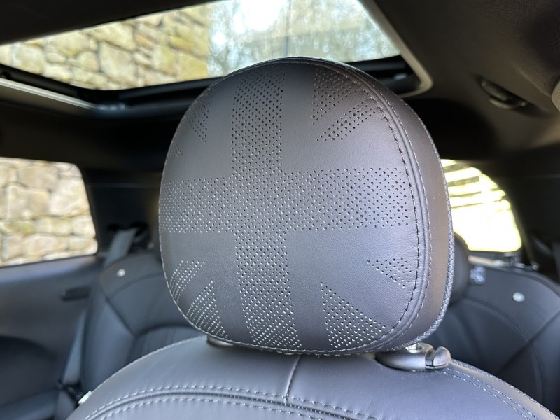 2024 (73) MINI HATCHBACK 1.5 Cooper Exclusive 3dr 4885738