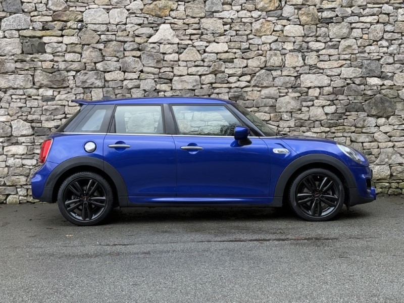 2020 (70) MINI HATCHBACK 2.0 Cooper S Sport II 5dr Auto 4896186