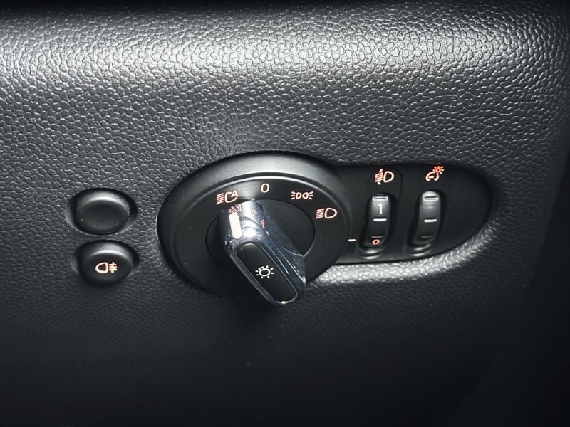 2023 (72) MINI HATCHBACK 1.5 Cooper Exclusive 5dr Auto 4886203