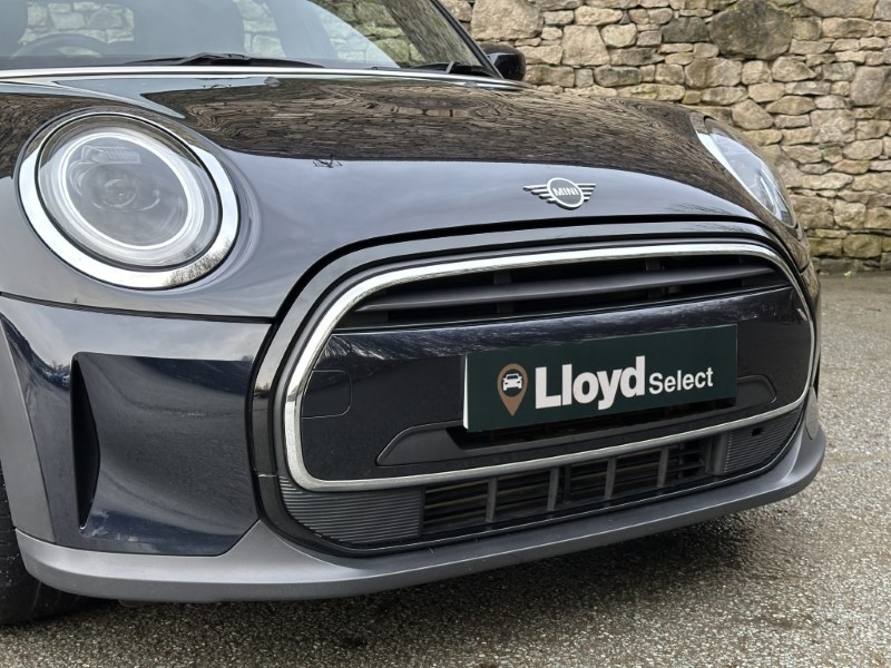 2023 (72) MINI HATCHBACK 1.5 Cooper Exclusive 5dr Auto 4886586