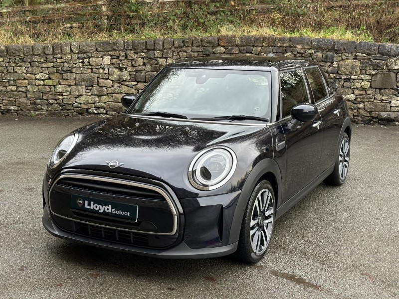 2023 (72) MINI HATCHBACK 1.5 Cooper Exclusive 5dr Auto 4886583