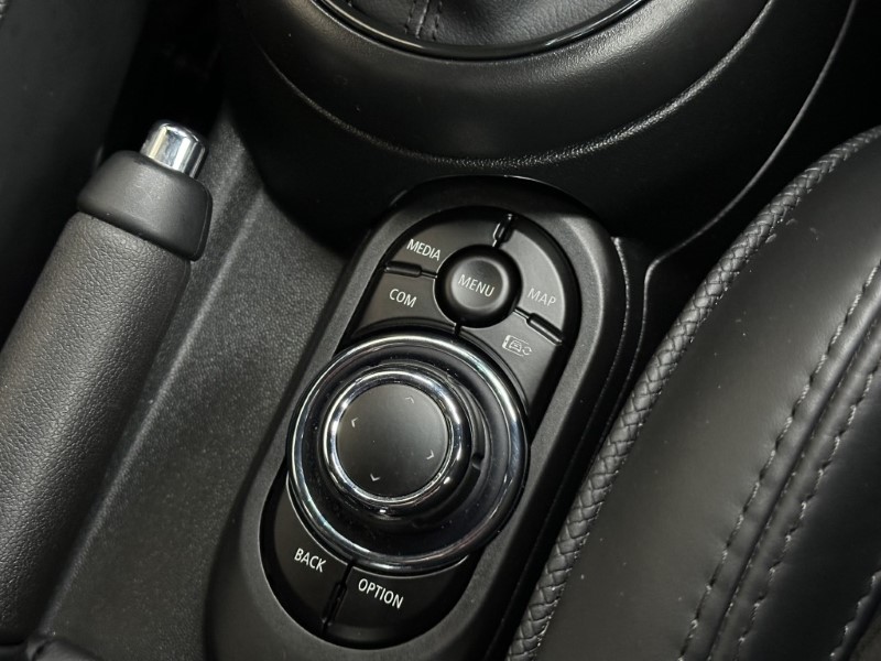 2023 (72) MINI HATCHBACK 1.5 Cooper Exclusive 5dr Auto 4886195