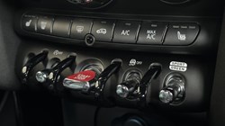 2023 (72) MINI HATCHBACK 1.5 Cooper Exclusive 5dr Auto 4886197