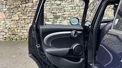 2023 (72) MINI HATCHBACK 1.5 Cooper Exclusive 5dr Auto 4886177