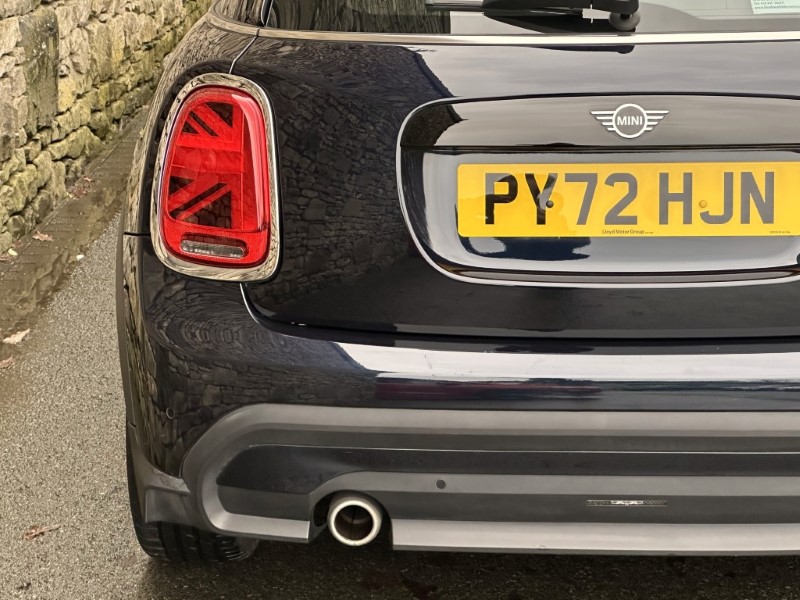 2023 (72) MINI HATCHBACK 1.5 Cooper Exclusive 5dr Auto 4886151