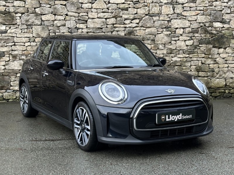 2023 (72) MINI HATCHBACK 1.5 Cooper Exclusive 5dr Auto