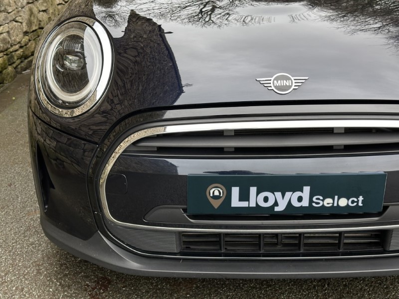 2023 (72) MINI HATCHBACK 1.5 Cooper Exclusive 5dr Auto 4886580
