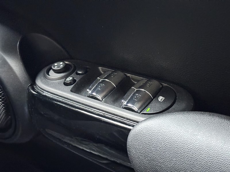 2023 (72) MINI HATCHBACK 1.5 Cooper Exclusive 5dr Auto 4886202