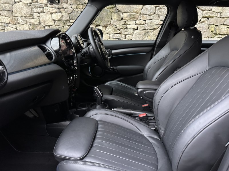 2023 (72) MINI HATCHBACK 1.5 Cooper Exclusive 5dr Auto 4886166