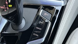 2020 (70) BMW 5 SERIES 520i M Sport 4dr Saloon 4899185