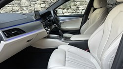 2020 (70) BMW 5 SERIES 520i M Sport 4dr Saloon 4899201