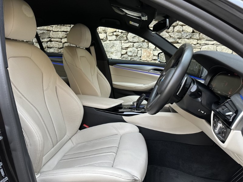 2020 (70) BMW 5 SERIES 520i M Sport 4dr Saloon  4899177