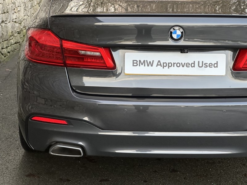2020 (70) BMW 5 SERIES 520i M Sport 4dr Saloon  4899241