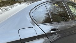 2020 (70) BMW 5 SERIES 520i M Sport 4dr Saloon 4899237