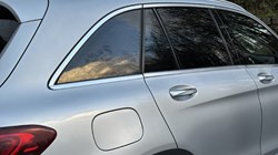 2022 (22) MERCEDES-BENZ GLC 300e 4Matic AMG Line Prem Plus 5dr 9G-Tronic 4895330