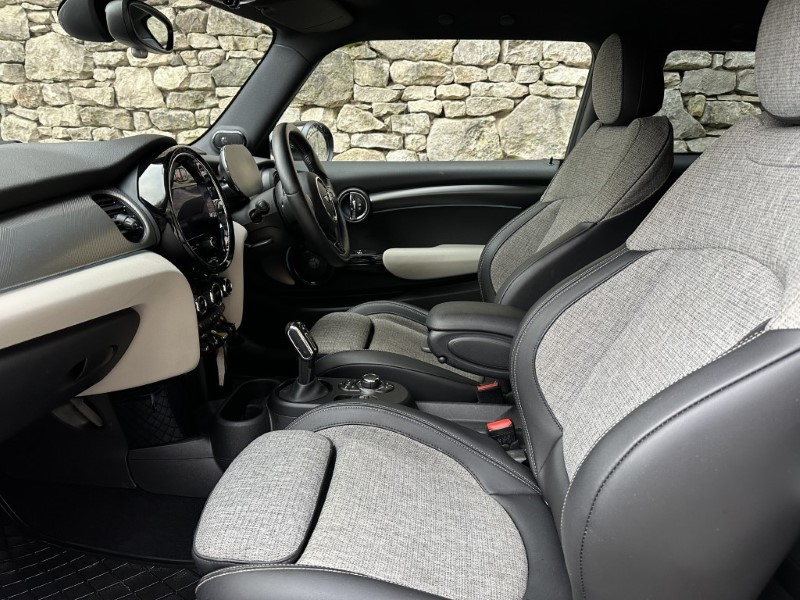 2022 (71) MINI HATCHBACK 135kW Cooper S Collection Edition 4903622