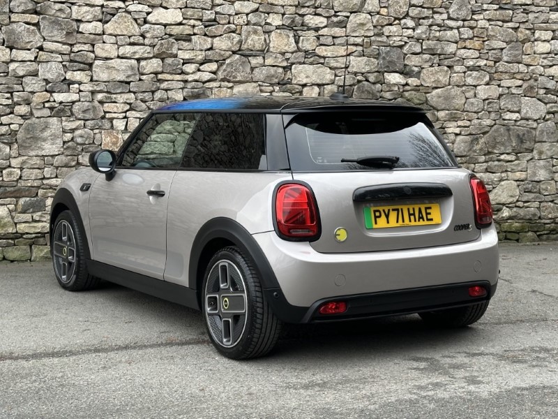 2022 (71) MINI HATCHBACK 135kW Cooper S Collection Edition 4903630