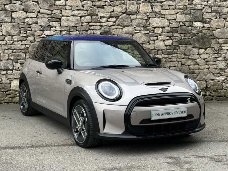 2022 (71) MINI HATCHBACK 135kW Cooper S Collection Edition