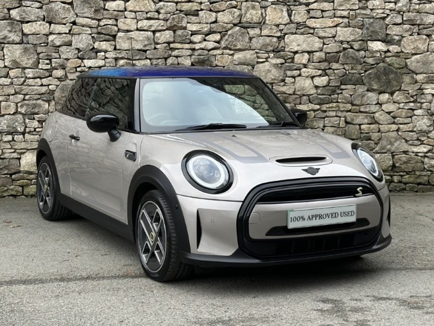 2022 (71) MINI HATCHBACK 135kW Cooper S Collection Edition