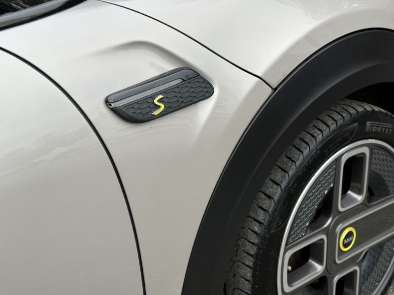 2022 (71) MINI HATCHBACK 135kW Cooper S Collection Edition 4903655