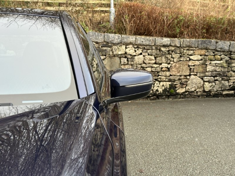 2022 (22) BMW 7 SERIES 740d xDrive MHT M Sport  4900534