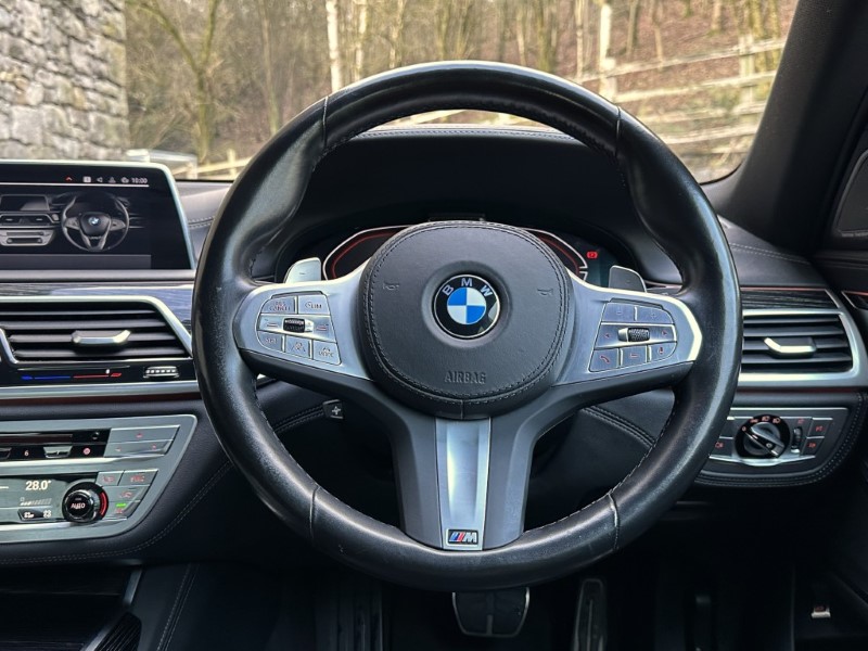 2022 (22) BMW 7 SERIES 740d xDrive MHT M Sport  4900497