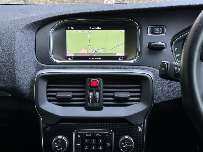 2018 (68) VOLVO V40 T2 Momentum Nav Plus 5dr Geartronic 4898172