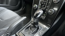 2018 (68) VOLVO V40 T2 Momentum Nav Plus 5dr Geartronic 4898174