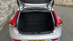 2018 (68) VOLVO V40 T2 Momentum Nav Plus 5dr Geartronic 4898163