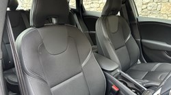 2018 (68) VOLVO V40 T2 Momentum Nav Plus 5dr Geartronic 4898166