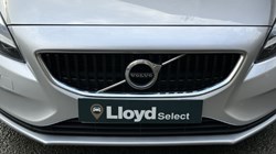 2018 (68) VOLVO V40 T2 Momentum Nav Plus 5dr Geartronic 4898213