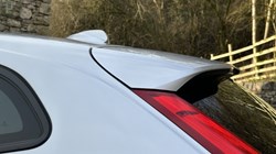 2018 (68) VOLVO V40 T2 Momentum Nav Plus 5dr Geartronic 4898203