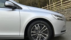 2018 (68) VOLVO V40 T2 Momentum Nav Plus 5dr Geartronic 4898215