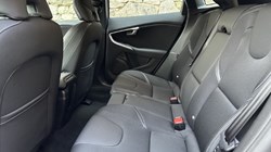 2018 (68) VOLVO V40 T2 Momentum Nav Plus 5dr Geartronic 4898184