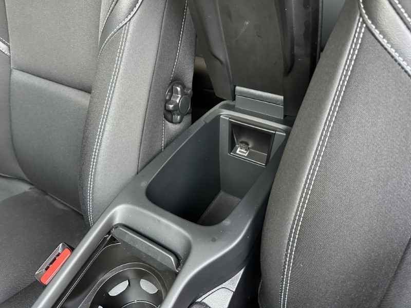 2018 (68) VOLVO V40 T2 Momentum Nav Plus 5dr Geartronic 4898191