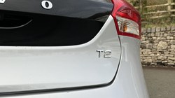 2018 (68) VOLVO V40 T2 Momentum Nav Plus 5dr Geartronic 4898162