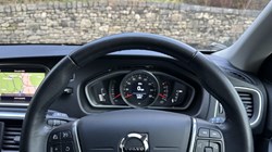 2018 (68) VOLVO V40 T2 Momentum Nav Plus 5dr Geartronic 4898208