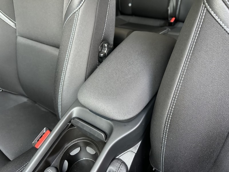 2018 (68) VOLVO V40 T2 Momentum Nav Plus 5dr Geartronic 4898190