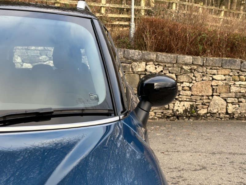 2023 (73) MINI COUNTRYMAN 1.5 Cooper Classic 5dr Auto 4906276