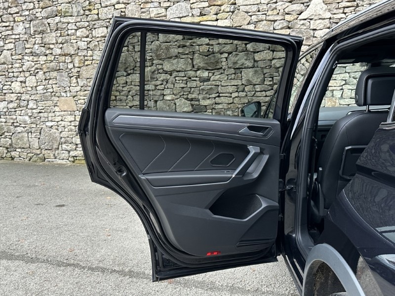 2020 (69) VOLKSWAGEN TIGUAN ALLSPACE 2.0 TDI R-Line Tech 5dr DSG 4904851